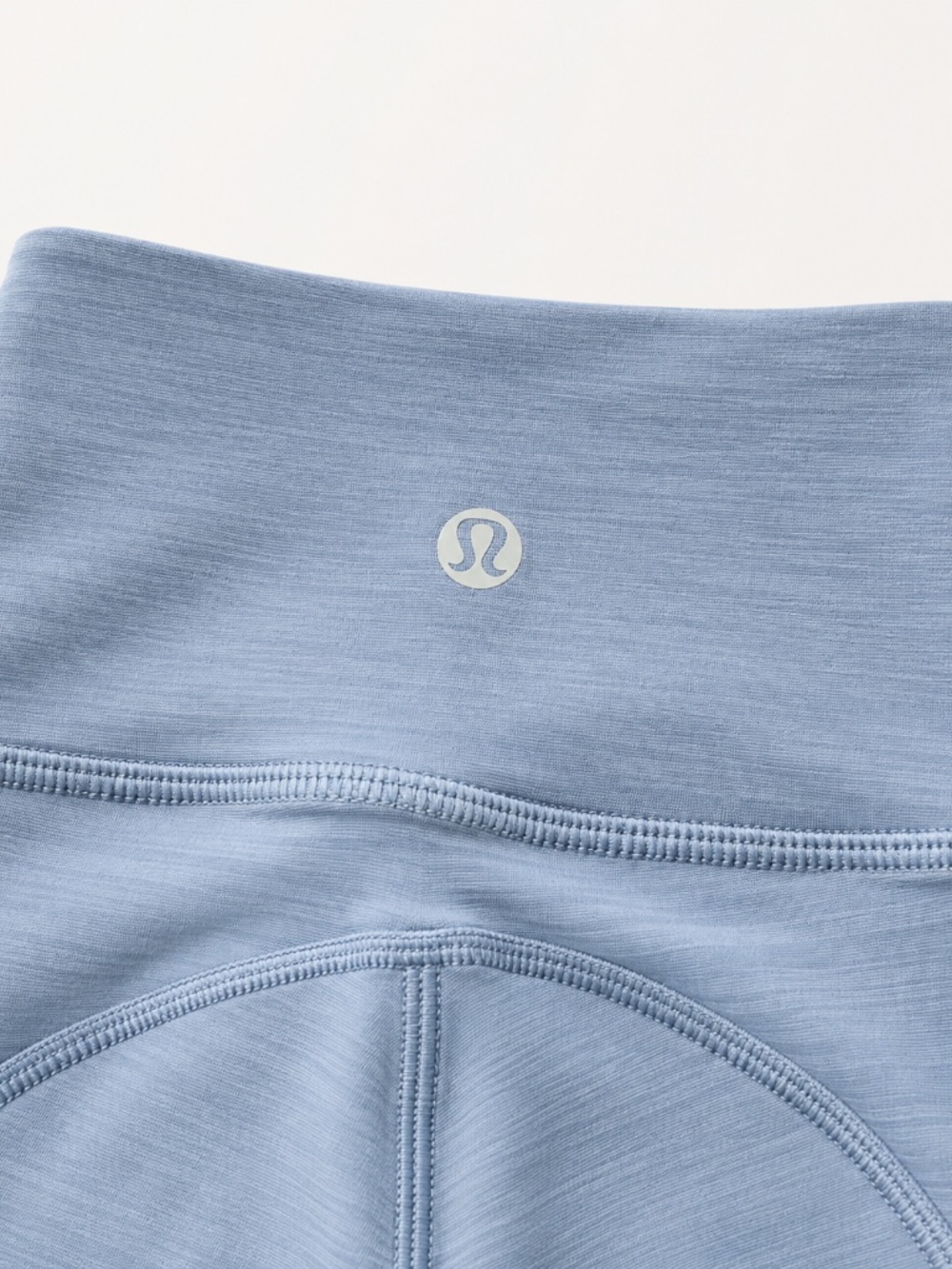 Lululemon Invigorate High-Rise Tight 25” Size 4 - Picture 6 of 7